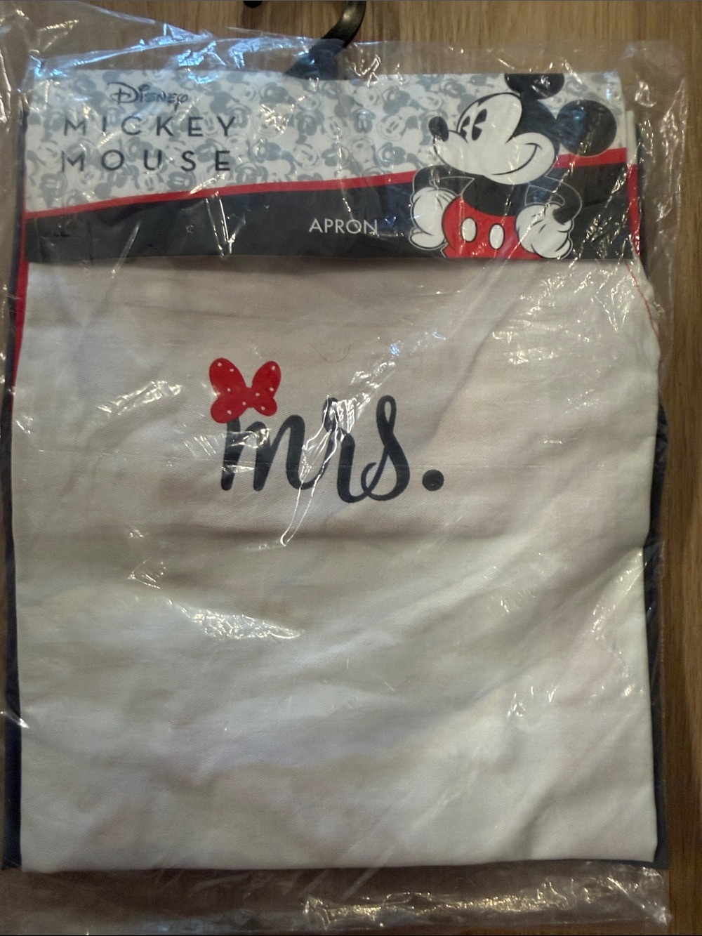 NWT Disney Mrs and Mr Aprons